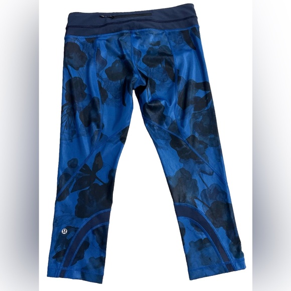 Lululemon Run Inspire Crop II Blue Watercolor Floral Print Leggings Size 8 - Picture 9 of 16